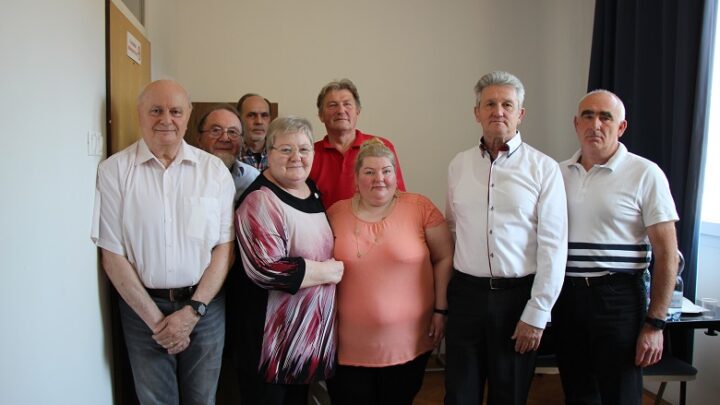 Régi/új vezetők az Ufószövetség élén