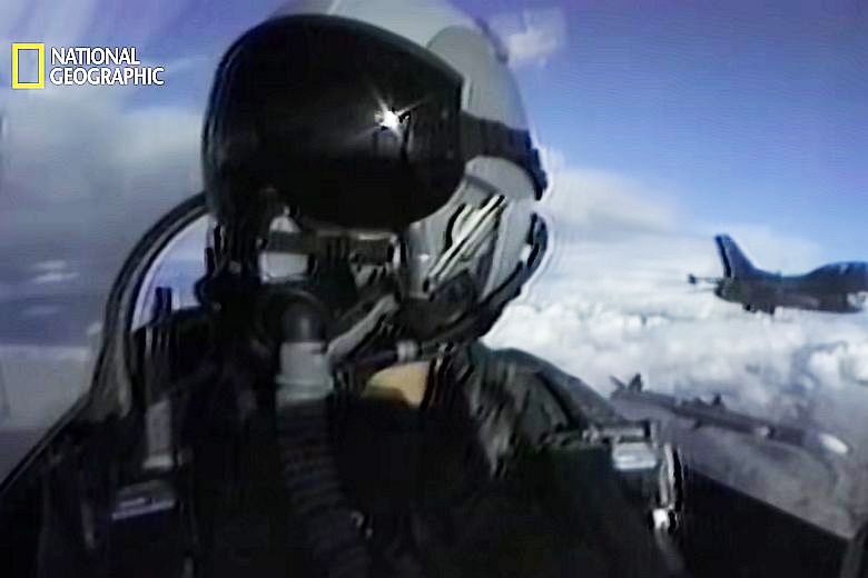 F-16 vadászgépek Belgiumban azonosítatlan repülő objektumokat üldöznek az UFO-akták: Megnyílik az ismeretlen című dokumentumfilmben